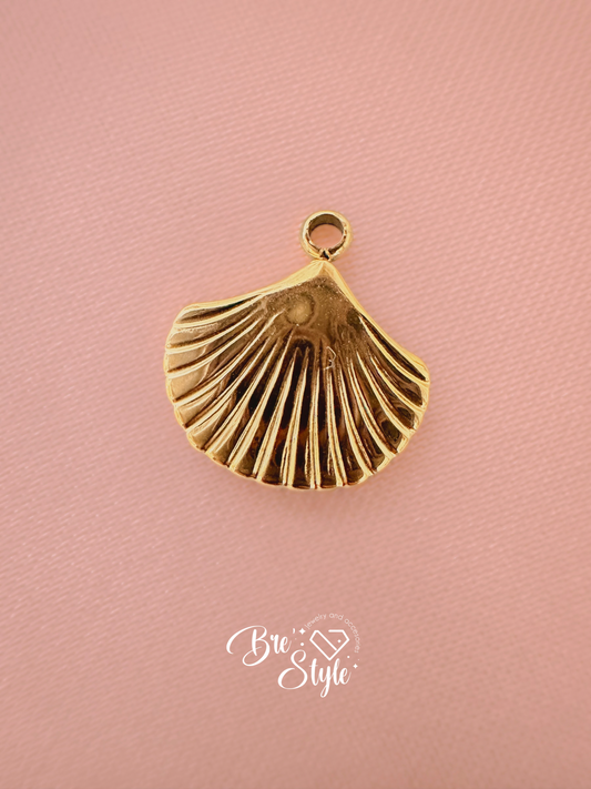 Shell charm